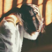 Migräne - meine Begleiterin ein Leben lang - The Bold Woman