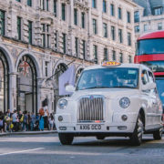 Als Minderjährige alleine London - The Bold Woman