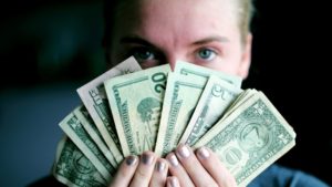 Finanzkolumne - Frauen bessere Anleger - The Bold Woman