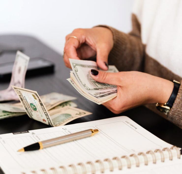 Kontostand - The Bold Woman