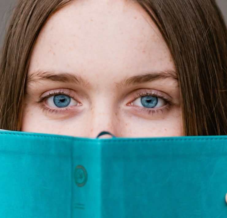 female storytelling The Bold Woman