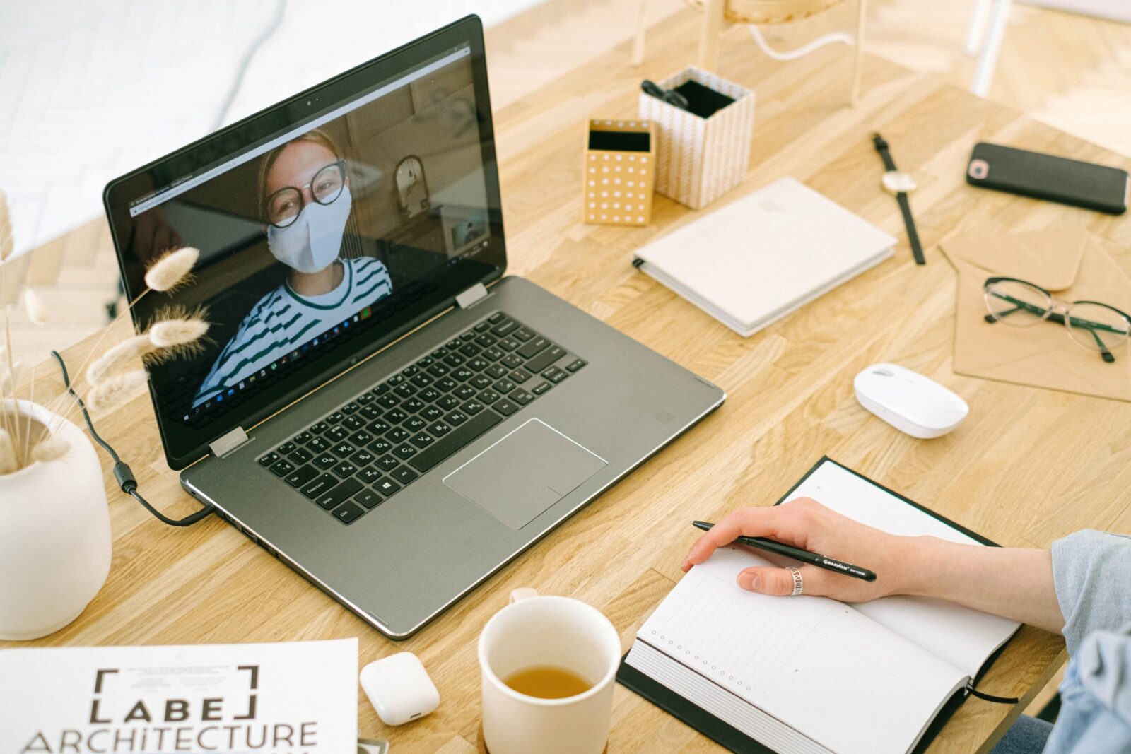 Mama im Homeoffice - Fluch oder Segen Als Mama im Homeoffice - Onlinemeeting