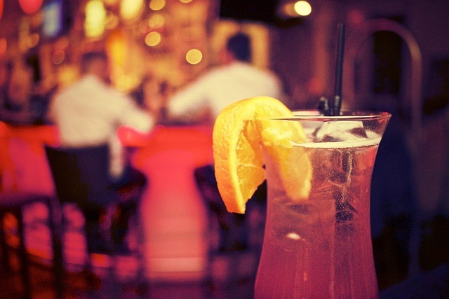 Sicher vor K.O.-Tropfen im Glas